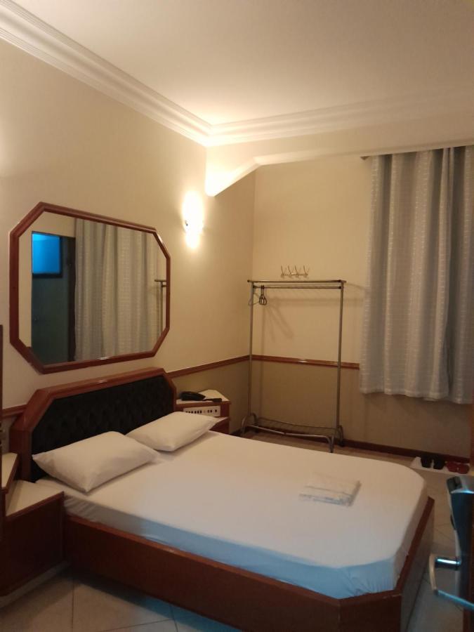 Hotel Paris São Paulo Luaran gambar